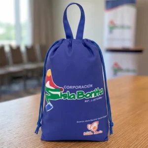 Saco con asa en tela pop azul personalizado con logo corporativo